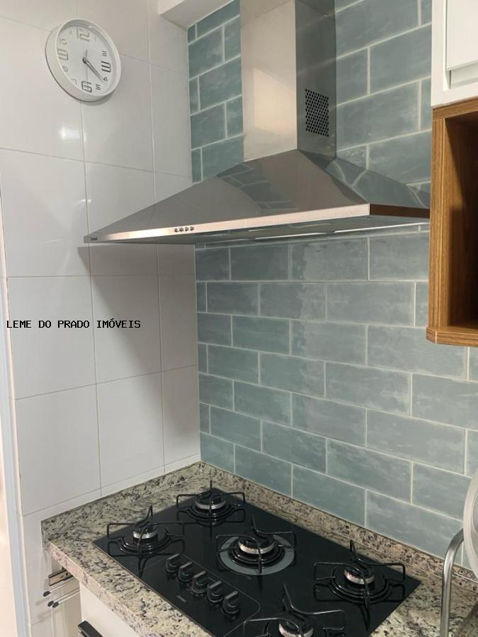 Apartamento à venda com 2 quartos, 72m² - Foto 7