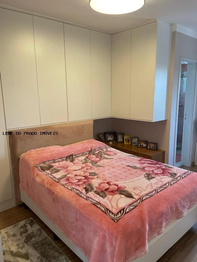 Apartamento à venda com 2 quartos, 72m² - Foto 14