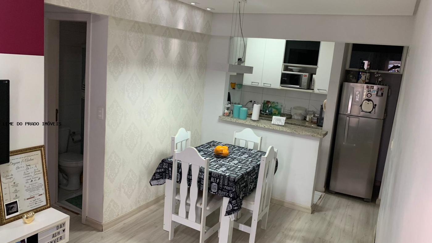 Apartamento à venda com 2 quartos, 52m² - Foto 2