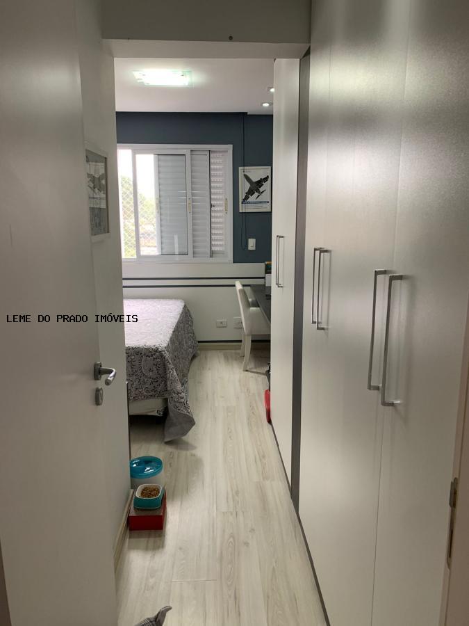 Apartamento à venda com 2 quartos, 52m² - Foto 13