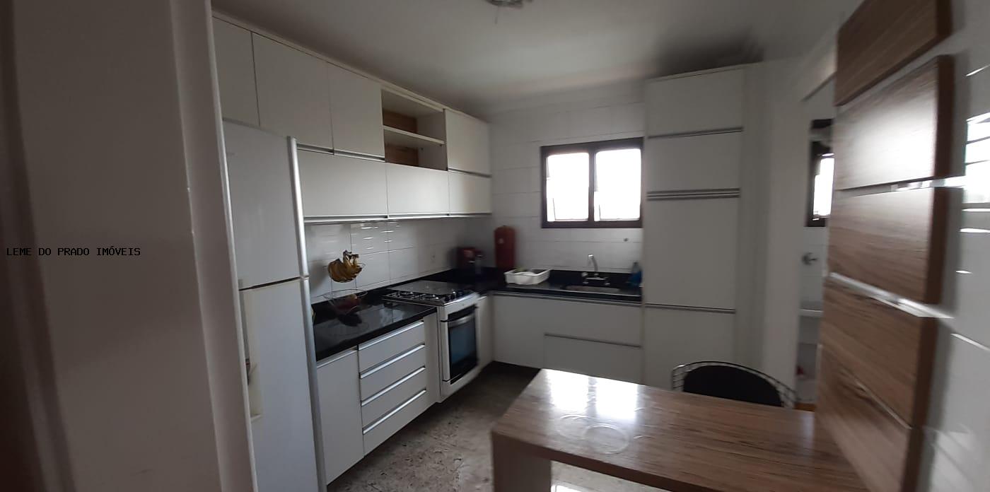 Apartamento à venda com 3 quartos, 97m² - Foto 5