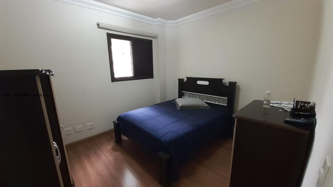 Apartamento à venda com 3 quartos, 97m² - Foto 10