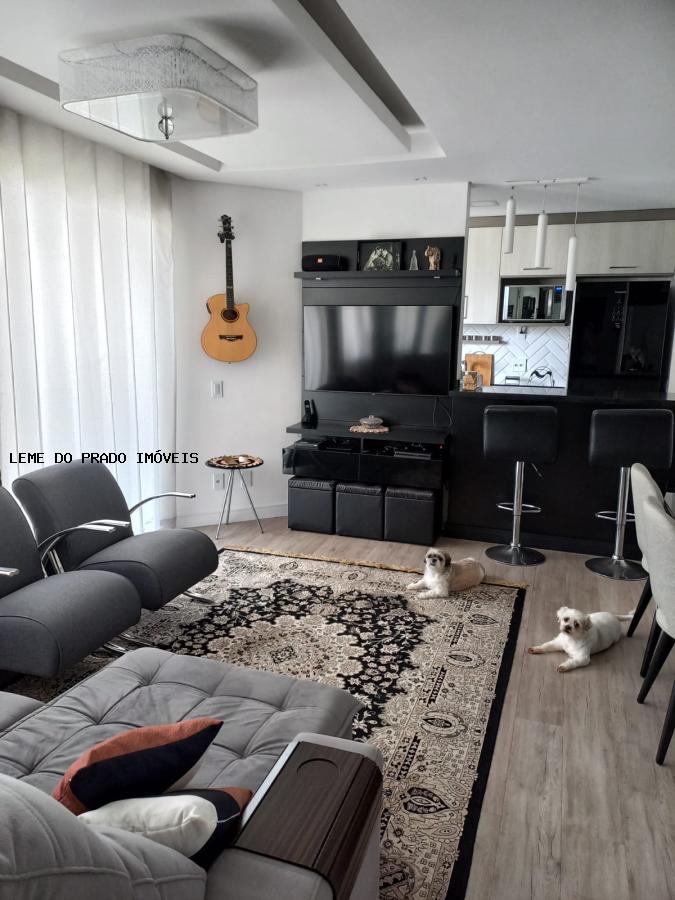 Apartamento à venda com 3 quartos, 65m² - Foto 1