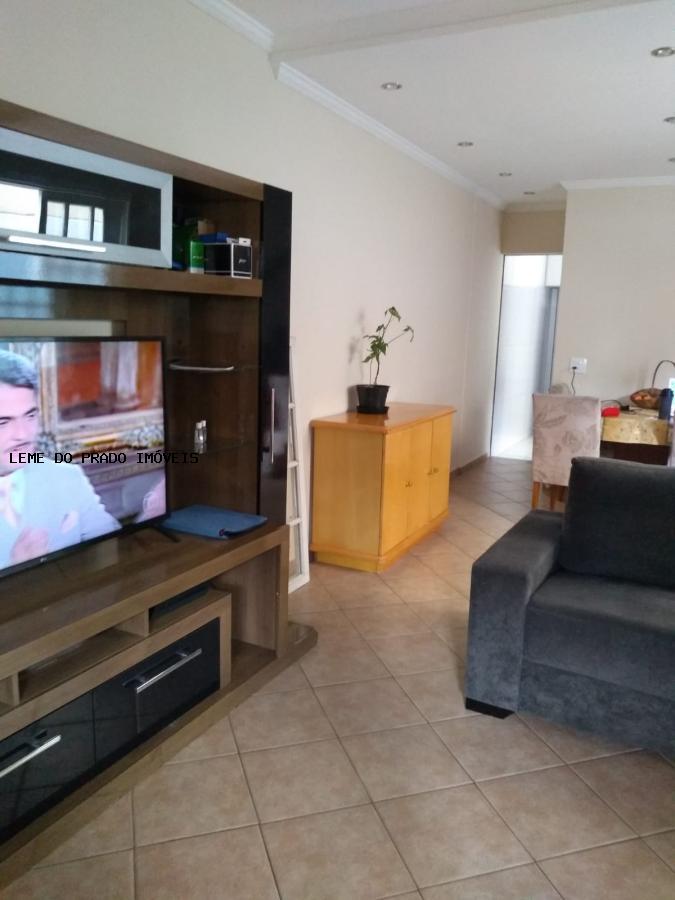 Sobrado à venda com 3 quartos, 150m² - Foto 3