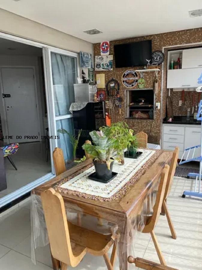 Apartamento à venda com 3 quartos, 102m² - Foto 1