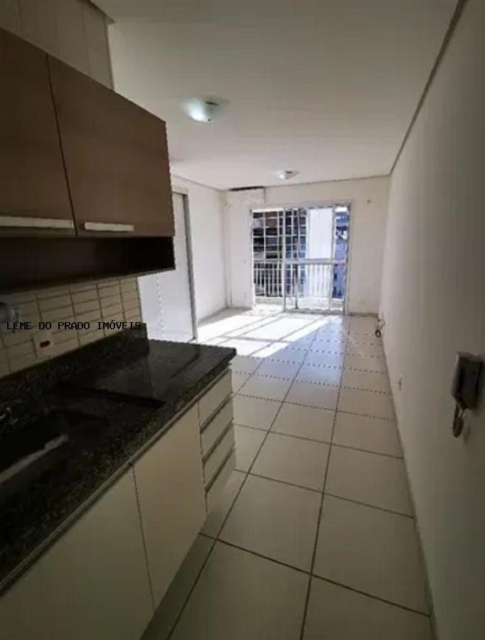 Apartamento à venda com 1 quarto, 28m² - Foto 2