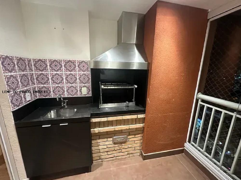 Apartamento à venda com 3 quartos, 115m² - Foto 1