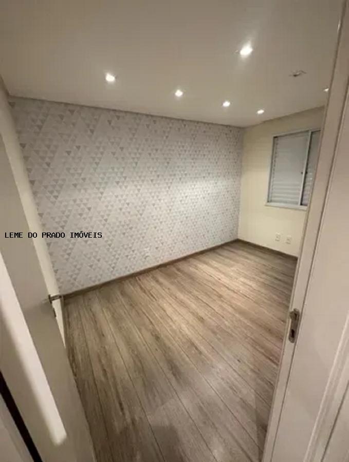 Apartamento à venda com 3 quartos, 115m² - Foto 9