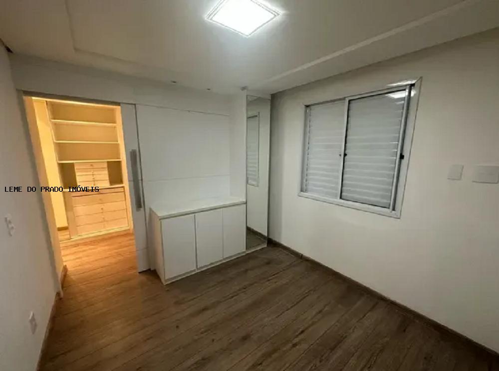 Apartamento à venda com 3 quartos, 115m² - Foto 12