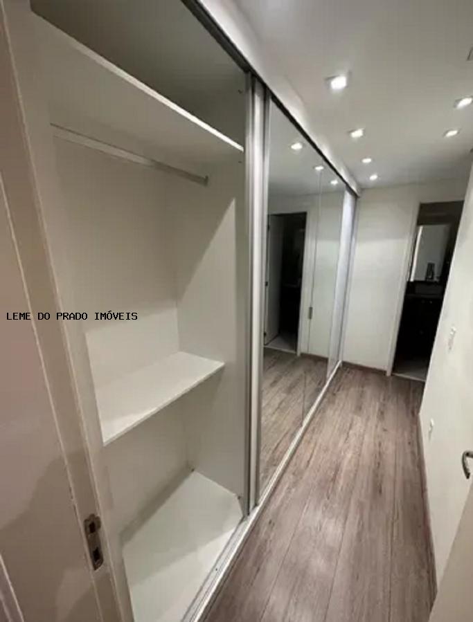 Apartamento à venda com 3 quartos, 115m² - Foto 13