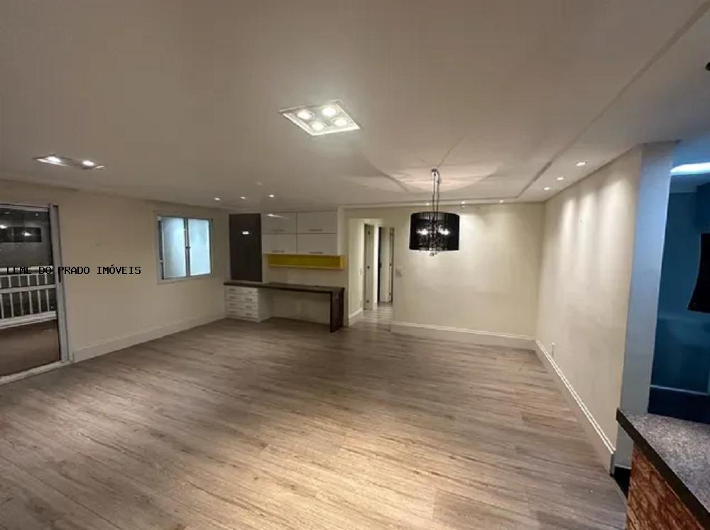 Apartamento à venda com 3 quartos, 115m² - Foto 18