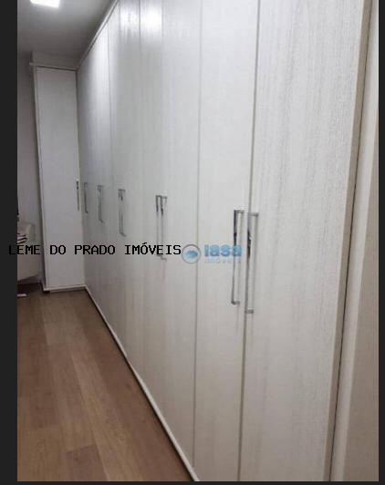 Apartamento à venda com 3 quartos, 140m² - Foto 11