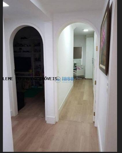 Apartamento à venda com 3 quartos, 140m² - Foto 18