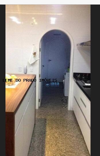 Apartamento à venda com 3 quartos, 140m² - Foto 28