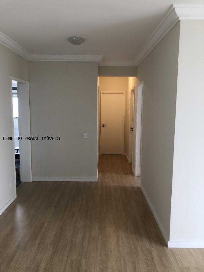 Apartamento à venda com 3 quartos, 79m² - Foto 8