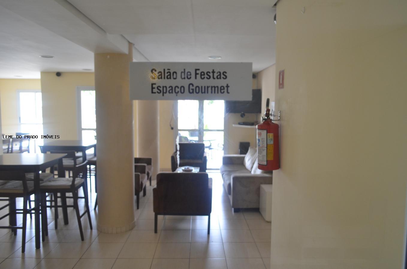 Apartamento à venda com 2 quartos, 56m² - Foto 33