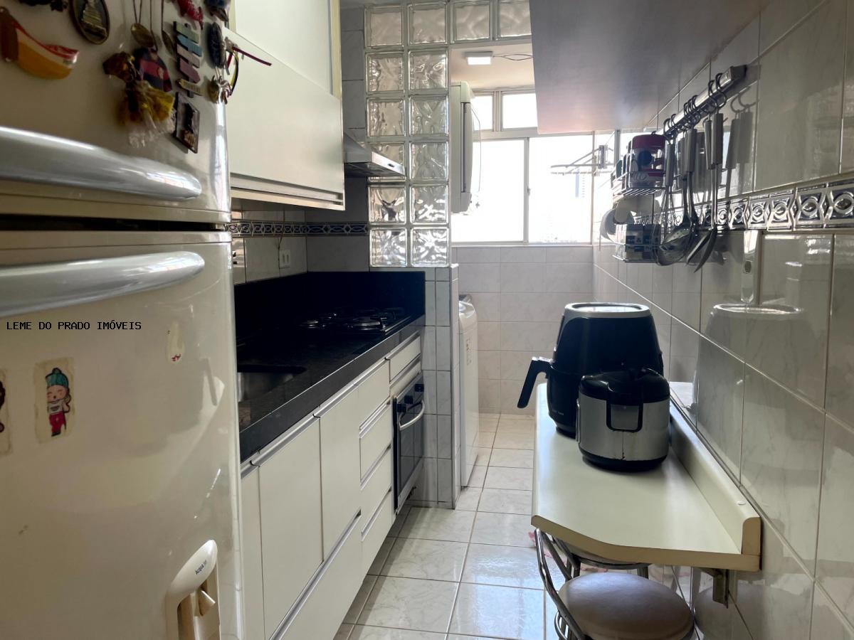 Apartamento à venda com 2 quartos, 61m² - Foto 9