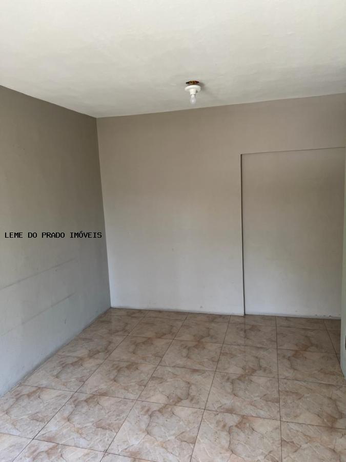 Apartamento à venda com 2 quartos, 68m² - Foto 3