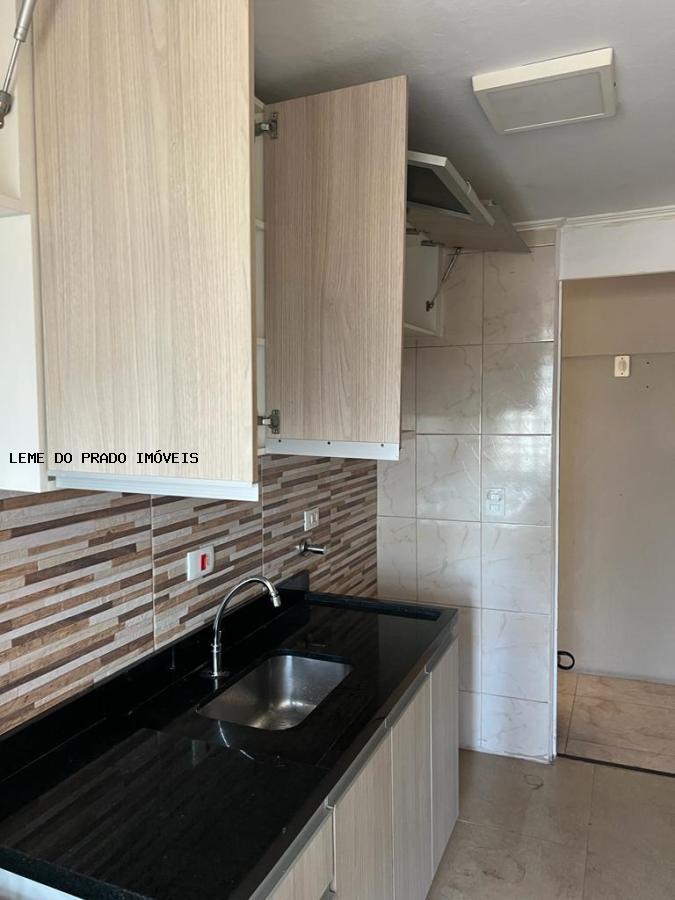 Apartamento à venda com 2 quartos, 68m² - Foto 8