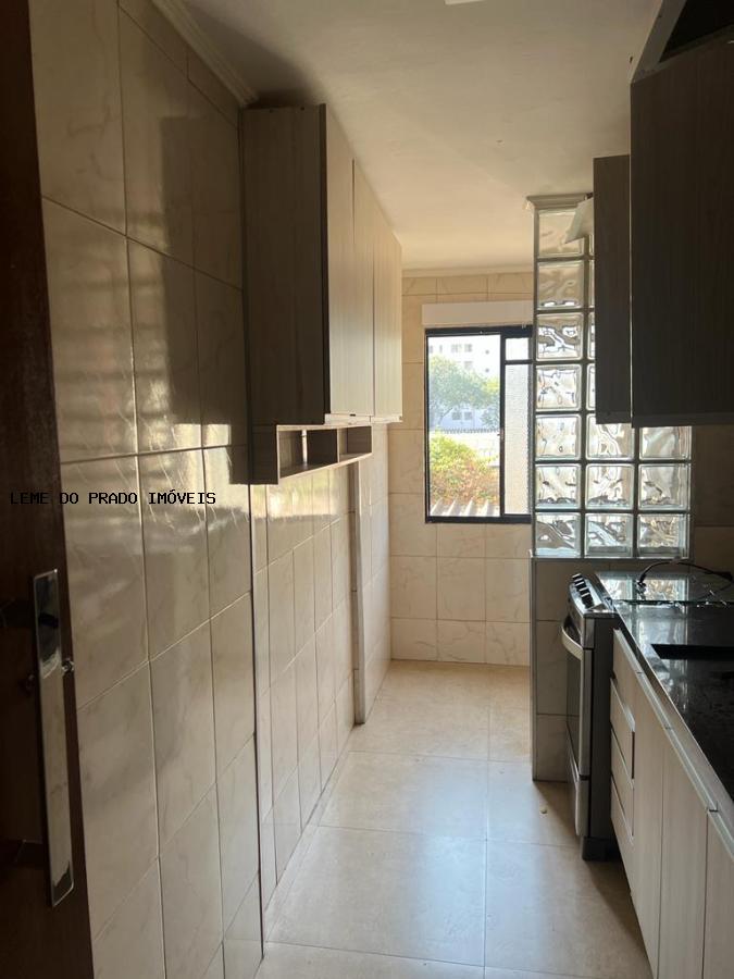 Apartamento à venda com 2 quartos, 68m² - Foto 12