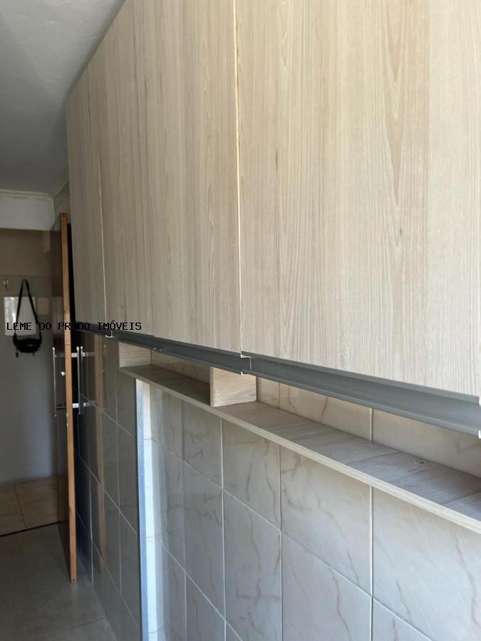 Apartamento à venda com 2 quartos, 68m² - Foto 20