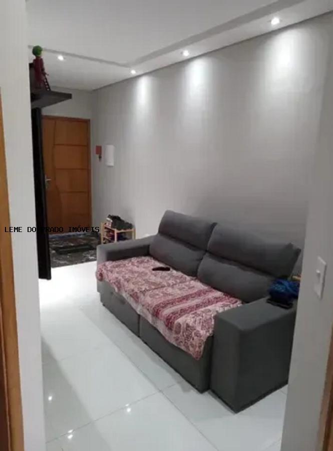 Apartamento à venda com 2 quartos, 46m² - Foto 3