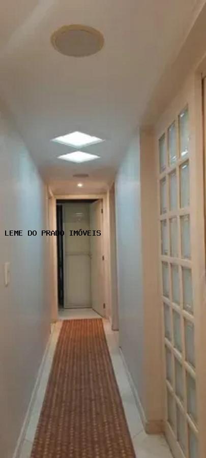 Apartamento à venda com 3 quartos, 156m² - Foto 6