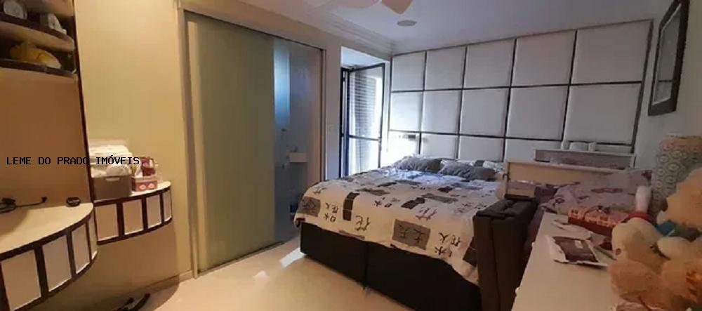 Apartamento à venda com 3 quartos, 156m² - Foto 8