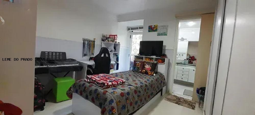 Apartamento à venda com 3 quartos, 156m² - Foto 13