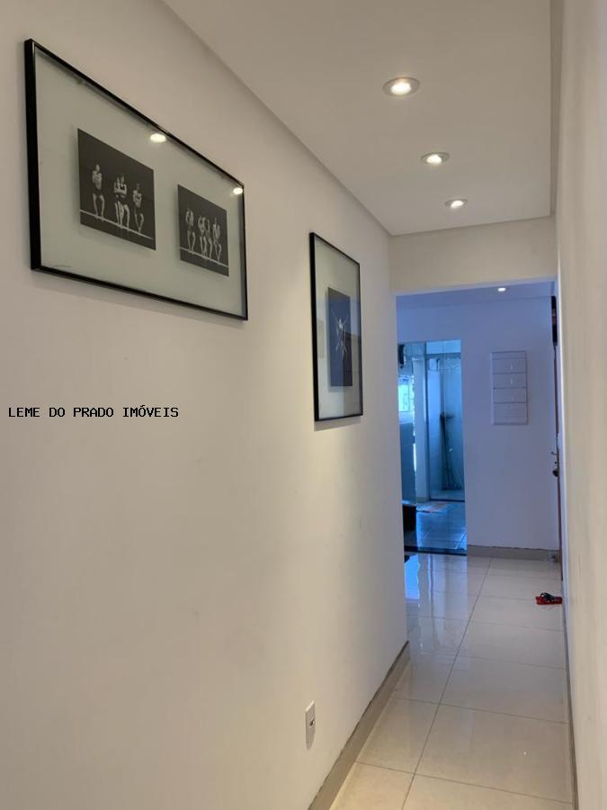 Apartamento à venda com 2 quartos, 71m² - Foto 11