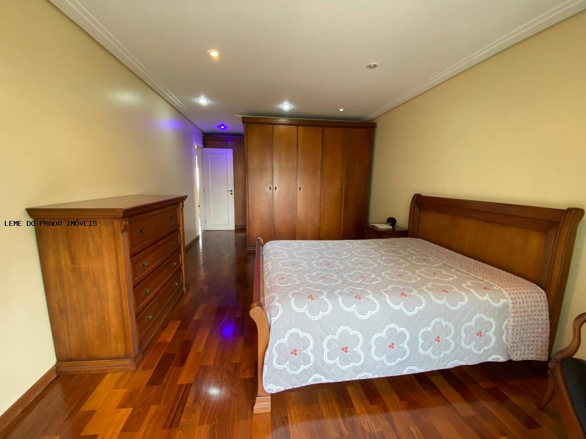 Apartamento à venda com 4 quartos, 181m² - Foto 22