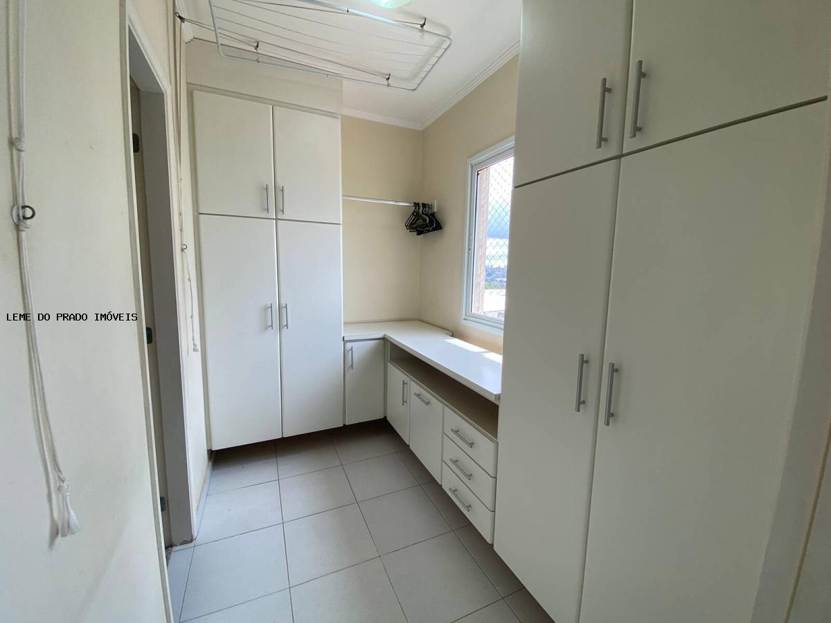 Apartamento à venda com 4 quartos, 181m² - Foto 33