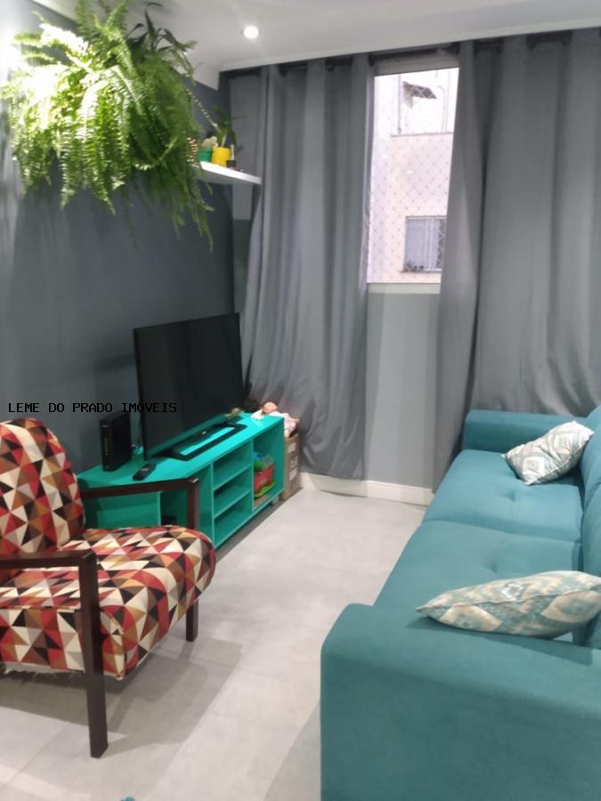 Apartamento à venda com 2 quartos, 50m² - Foto 2