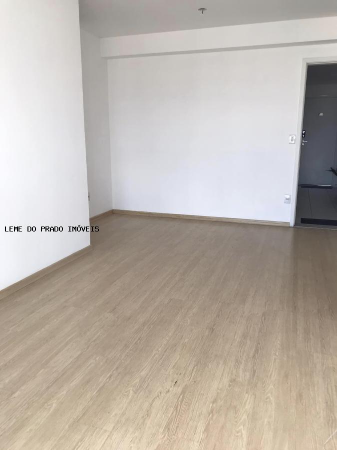 Apartamento à venda com 2 quartos, 64m² - Foto 24