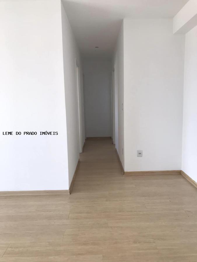 Apartamento à venda com 2 quartos, 64m² - Foto 23