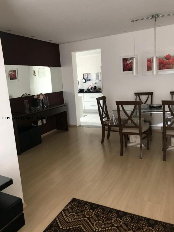 Apartamento à venda com 2 quartos, 75m² - Foto 16