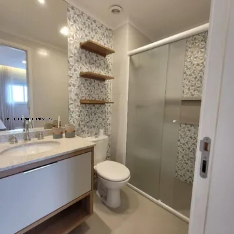 Apartamento à venda com 2 quartos, 75m² - Foto 10