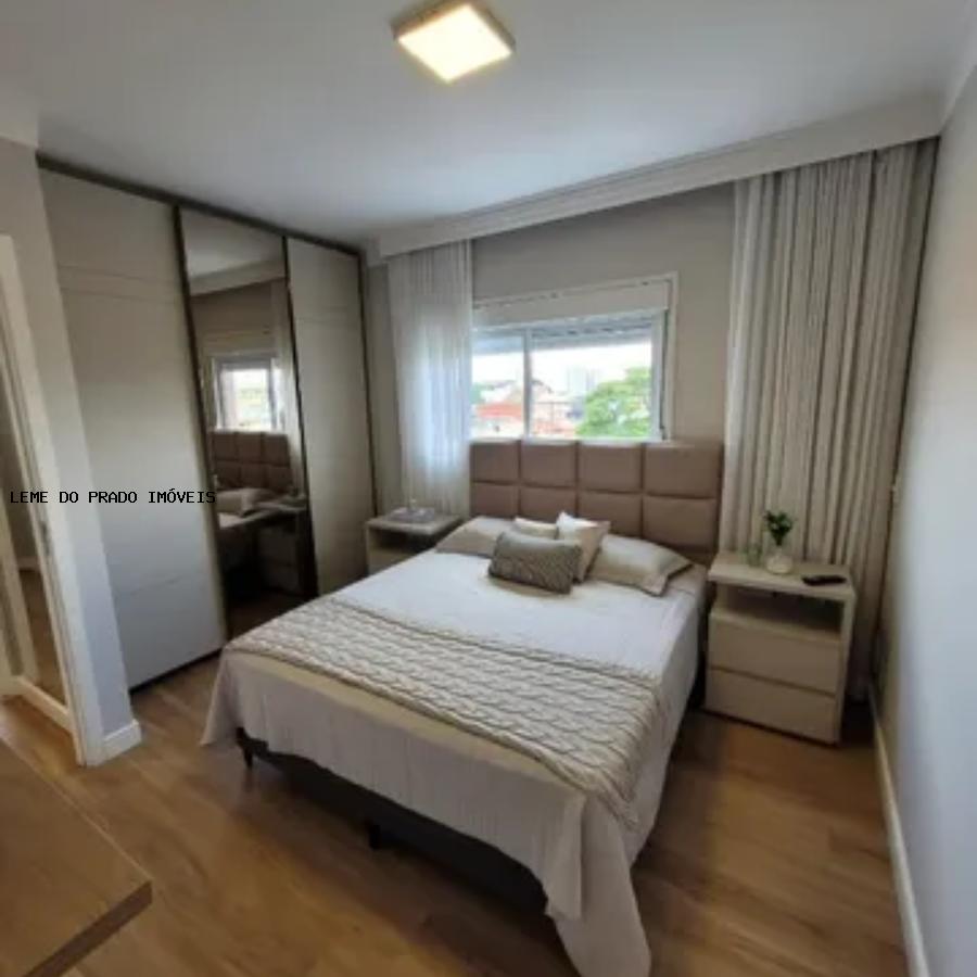 Apartamento à venda com 2 quartos, 75m² - Foto 13