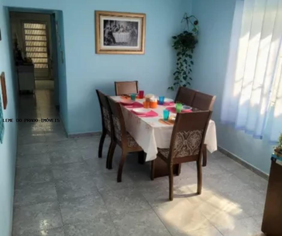 Sobrado à venda com 3 quartos, 200m² - Foto 9