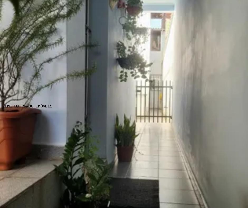 Sobrado à venda com 3 quartos, 200m² - Foto 8