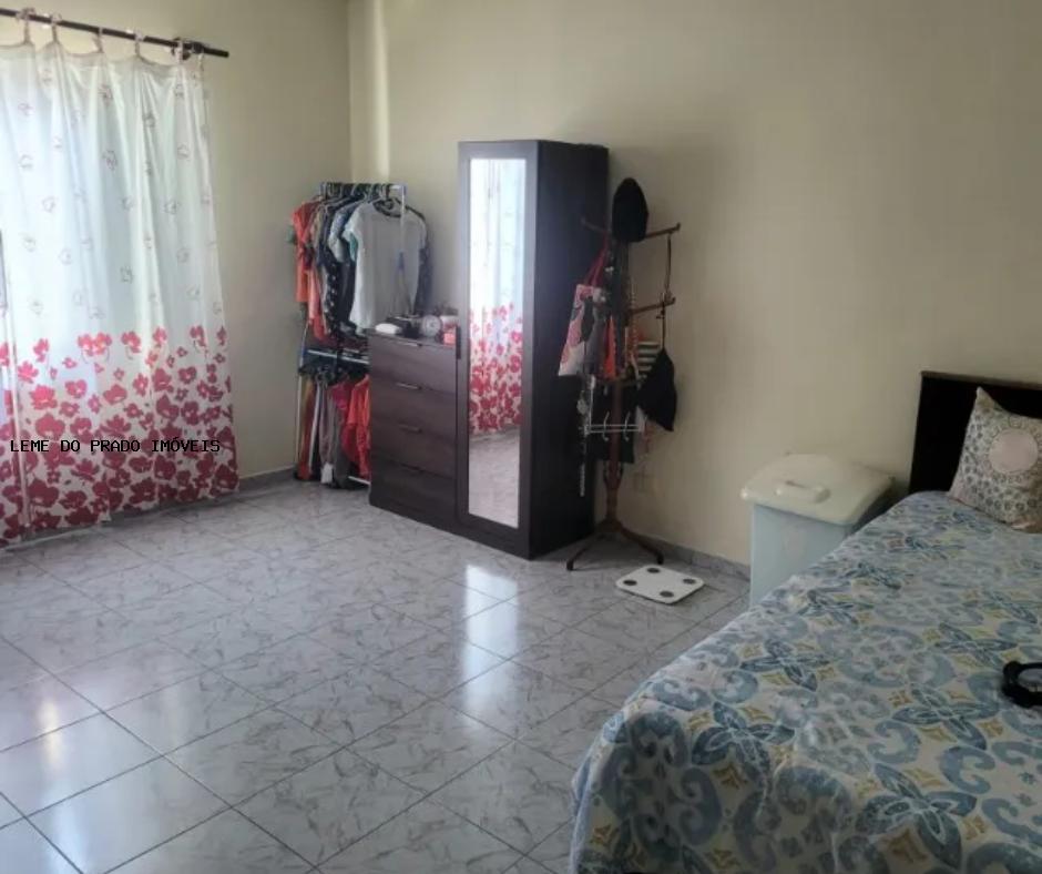 Sobrado à venda com 3 quartos, 200m² - Foto 18