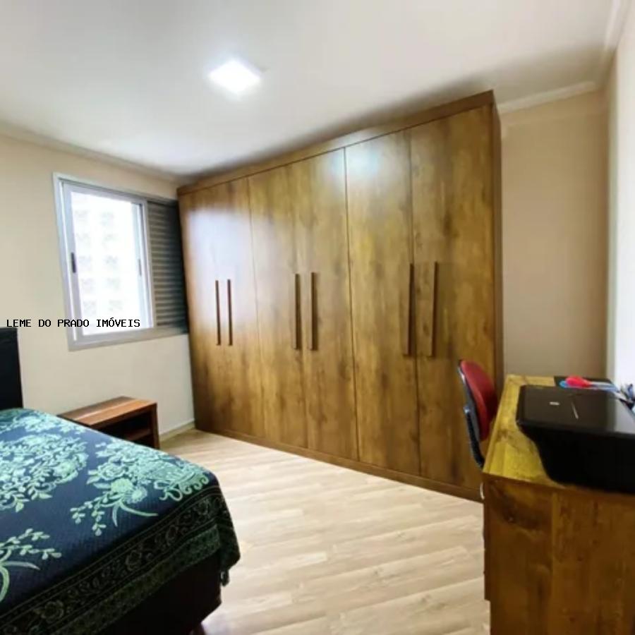 Apartamento à venda com 3 quartos, 90m² - Foto 17