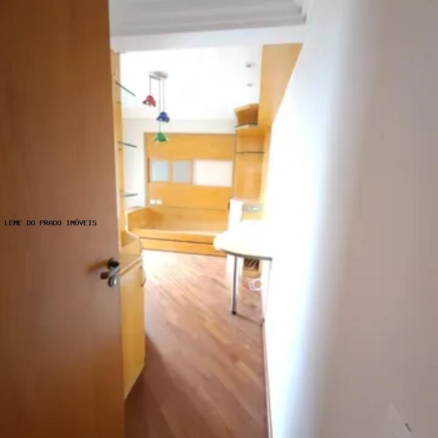 Apartamento à venda com 4 quartos, 145m² - Foto 7