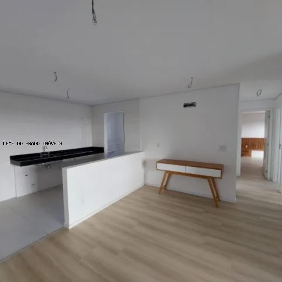 Apartamento à venda com 3 quartos, 90m² - Foto 5