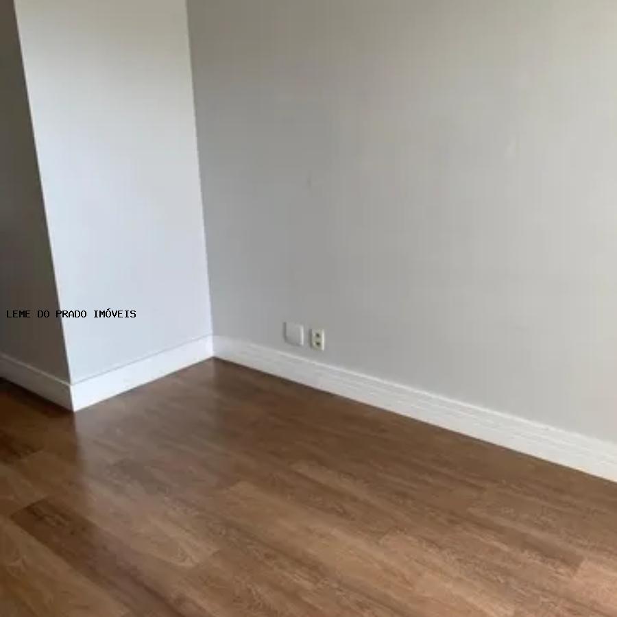 Apartamento à venda com 3 quartos, 62m² - Foto 3