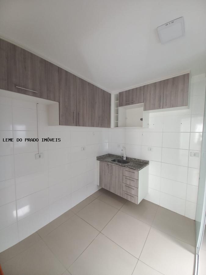 Apartamento à venda com 2 quartos, 47m² - Foto 11