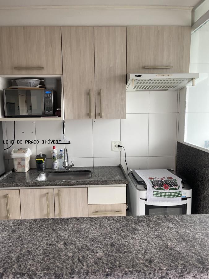 Apartamento à venda com 2 quartos, 52m² - Foto 18