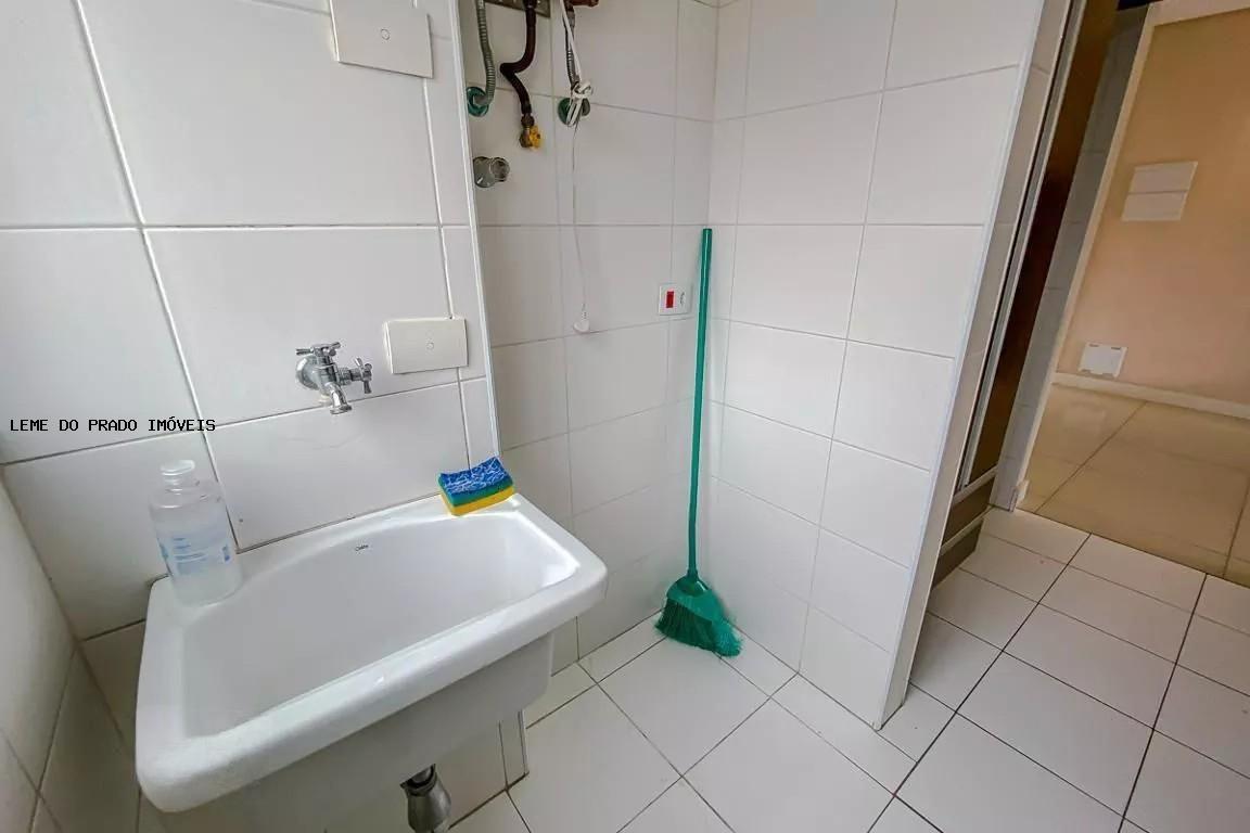 Apartamento à venda com 2 quartos, 60m² - Foto 23