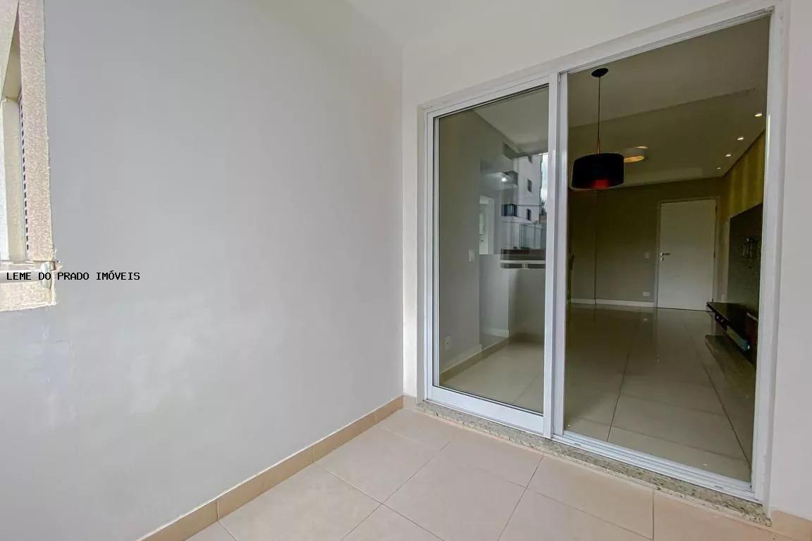 Apartamento à venda com 2 quartos, 60m² - Foto 8