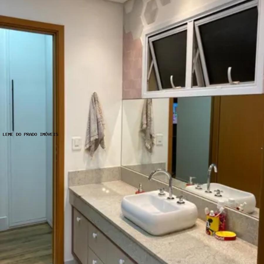 Apartamento à venda com 2 quartos, 80m² - Foto 10